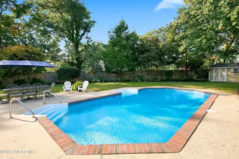Exterior - 75 Chestnut Ave, Brick, NJ 08724 photo 4 of 5