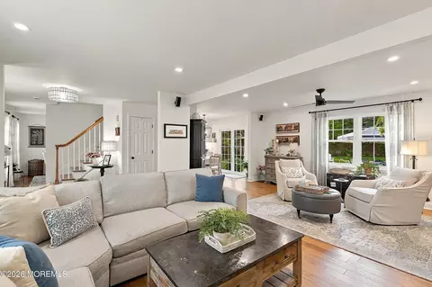 Living - 75 Chestnut Ave, Brick, NJ 08724 photo 5 of 11