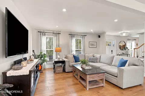 Living - 75 Chestnut Ave, Brick, NJ 08724 photo 4 of 11