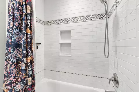 Bath - 75 Chestnut Ave, Brick, NJ 08724 photo 5 of 5