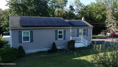 585 Wayside Rd, Neptune City, NJ 07753