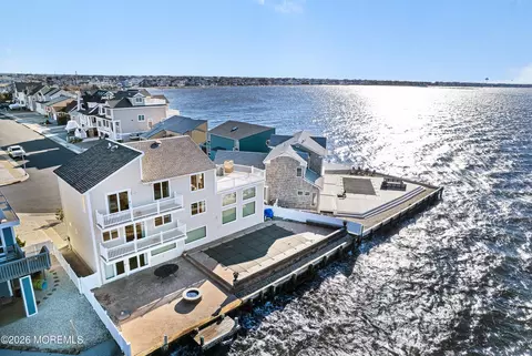 225 K Ct, Seaside Park, NJ 08752