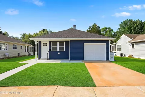 23 Barbados Dr S, Toms River, NJ 08757