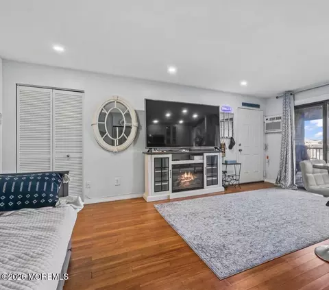 329 Shore Dr #14, Highlands, NJ 07732