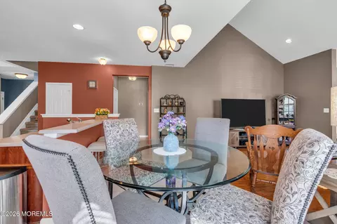 Dining - 2 Appleby Ct, Jackson, NJ 08527 photo 6 of 7