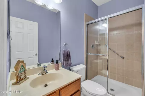 Bath - 2 Appleby Ct, Jackson, NJ 08527 photo 1 of 4