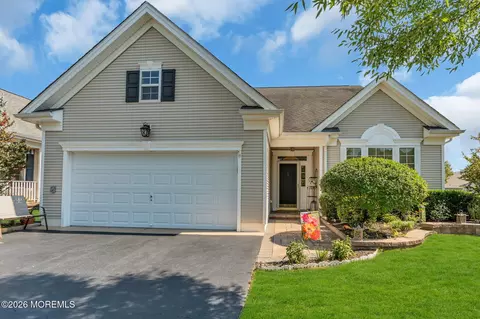 Exterior - 2 Appleby Ct, Jackson, NJ 08527 photo 2 of 12