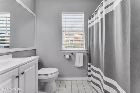 Bath - 8 Norwick Dr, Forked River, NJ 08731 photo 1 of 4