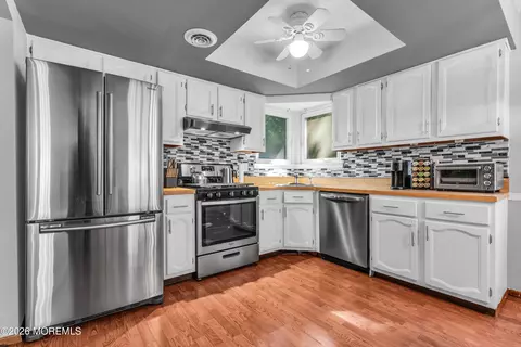 Kitchen - 8 Norwick Dr, Forked River, NJ 08731 photo 2 of 2