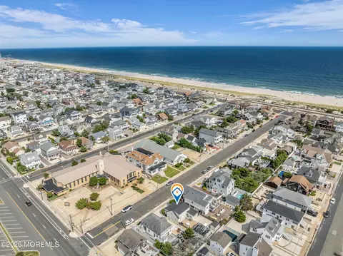57 E St, Seaside Park, NJ 08752