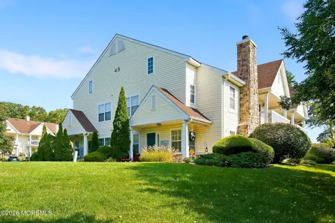 3 Nashville Ct, Tinton Falls, NJ 07712
