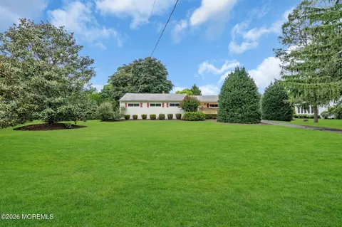 27 Wyckham Rd, Tinton Falls, NJ 07724