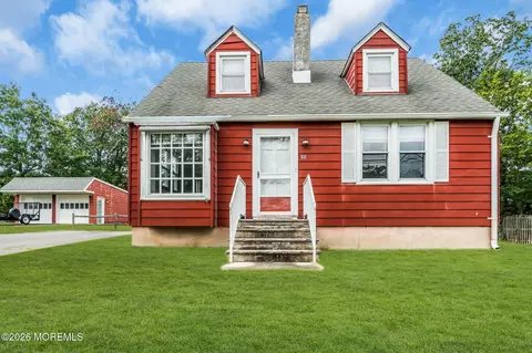 408 Ensign Ave, Beachwood, NJ 08722