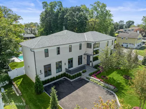 889 Red Oaks Dr, Long Branch, NJ 07740