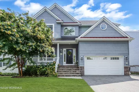 624 Delaware Ave, Point Pleasant, NJ 08742