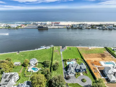 View/Area - 19 N Ward Ave, Rumson, NJ 07760 photo 5 of 11