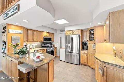 819 Forepeak Dr, Forked River, NJ 08731 photo 5