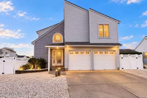 172 Peter Rd, Manahawkin, NJ 08050