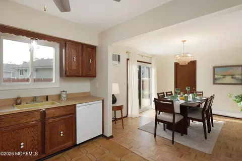 Dining - 253 Forest Ave, Middletown, NJ 07748 photo 4 of 4