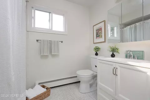 Bath - 253 Forest Ave, Middletown, NJ 07748 photo 2 of 2