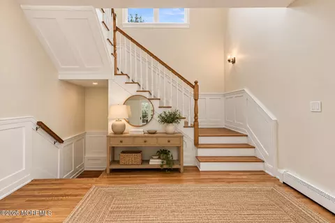 Entry Way - 24 Circle Dr, Rumson, NJ 07760 photo 2 of 2