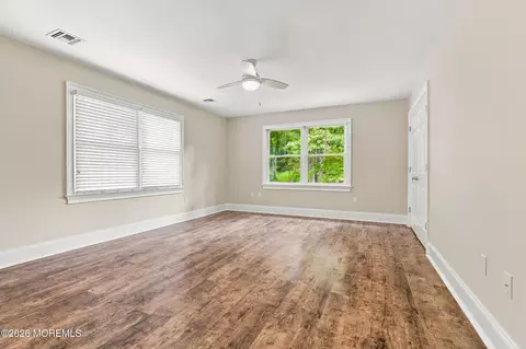 Living - 24 Circle Dr, Rumson, NJ 07760 photo 3 of 3