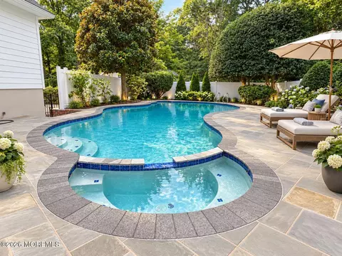 Exterior - 24 Circle Dr, Rumson, NJ 07760 photo 4 of 7