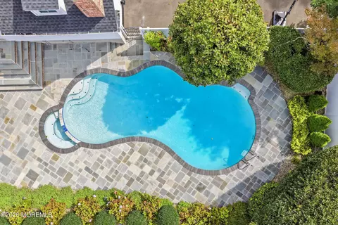 Exterior - 24 Circle Dr, Rumson, NJ 07760 photo 6 of 7