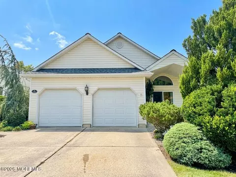 57 Summerhill Dr, Manahawkin, NJ 08050