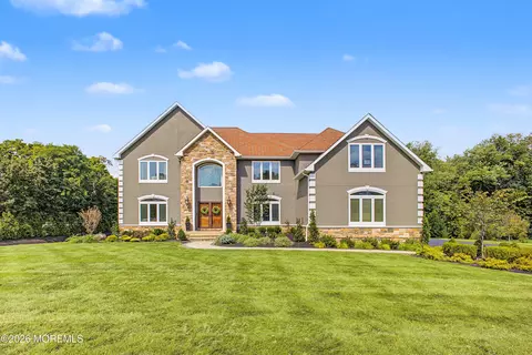 1 Waltham Dr, Tinton Falls, NJ 07724