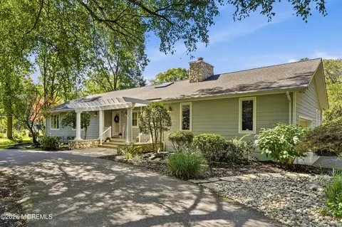 214 Hope Rd, Tinton Falls, NJ 07724