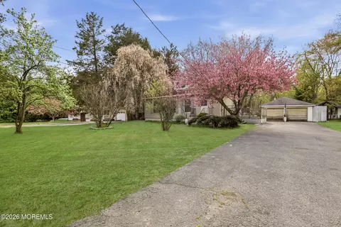 Exterior - 376 Cook Rd, Jackson, NJ 08527 photo 2 of 15