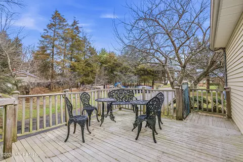 Exterior - 376 Cook Rd, Jackson, NJ 08527 photo 9 of 15