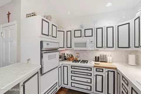 Kitchen - 376 Cook Rd, Jackson, NJ 08527 photo 2 of 3