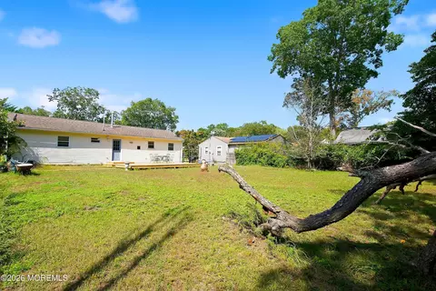 Exterior - 333 Constitution Dr, Forked River, NJ 08731 photo 4 of 5