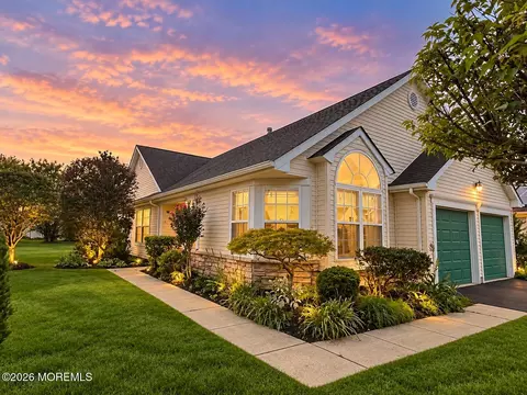 2531 Ridgemont Ct, Toms River, NJ 08755