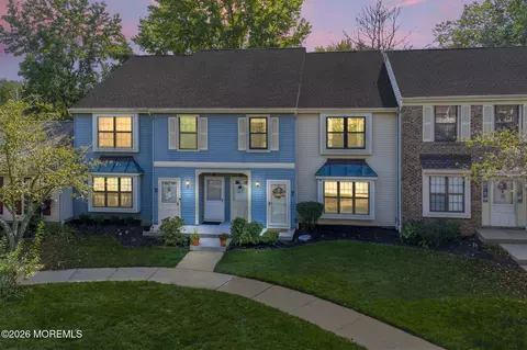 8 Deptford Ct #7, Freehold, NJ 07728