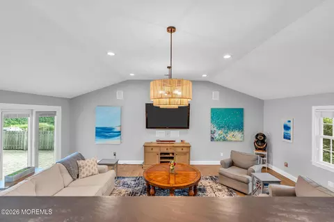 Living - 824 William Dr, Brielle, NJ 08730 photo 5 of 9