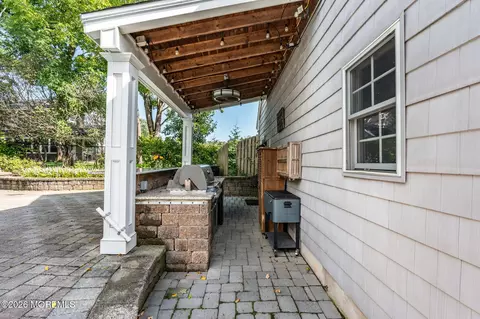 Exterior - 824 William Dr, Brielle, NJ 08730 photo 11 of 24