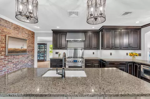 Kitchen - 824 William Dr, Brielle, NJ 08730 photo 4 of 6