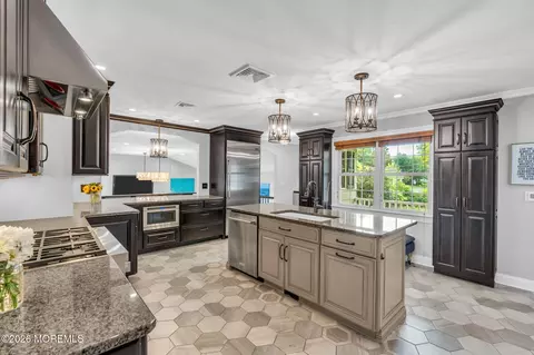 Kitchen - 824 William Dr, Brielle, NJ 08730 photo 3 of 6