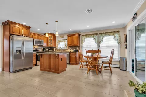 23 Roman St, Toms River, NJ 08757