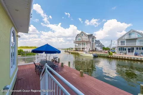446 Eisenhower Ave, Seaside Heights, NJ 08751