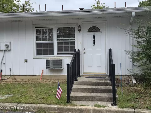 535 Dartmoor Ct #C, Lakewood, NJ 08701