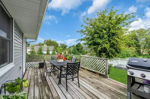 Exterior - 712 Howell Dr, Brielle, NJ 08730 photo 3 of 9