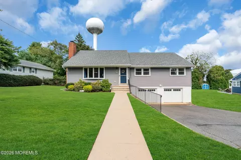 Exterior - 712 Howell Dr, Brielle, NJ 08730 photo 9 of 9