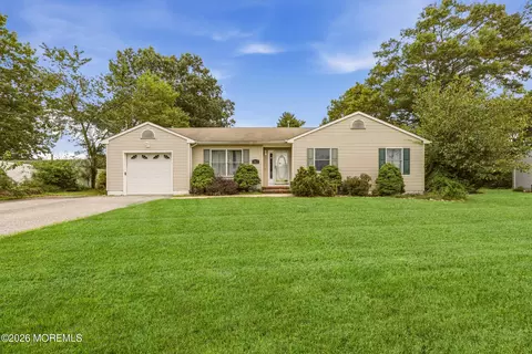 1817 3rd Ave, Toms River, NJ 08757