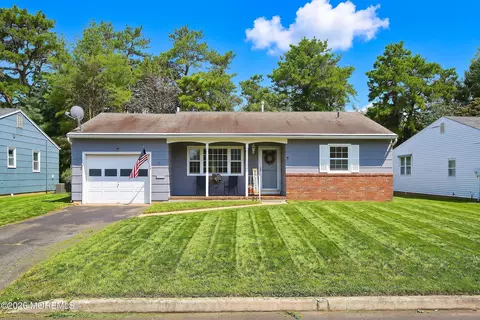 14 York St, Toms River, NJ 08757