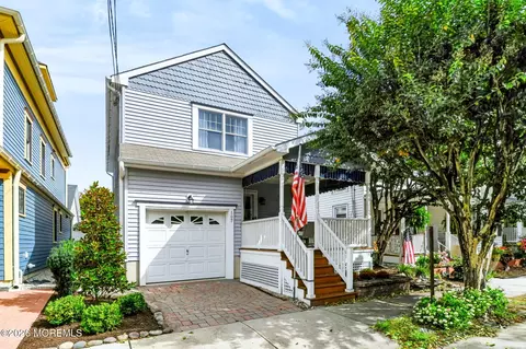 107 Stockton Ave, Ocean Grove, NJ 07756