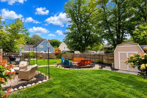 Exterior - 40 Weldon Rd, Matawan, NJ 07747 photo 6 of 9